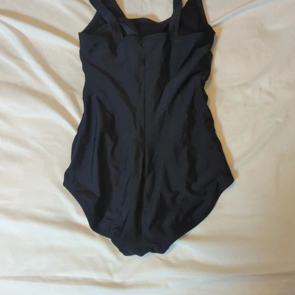 Speedo Women's One-Piece Swimsuit – Athletic Swimwear - Picture 2 of 3